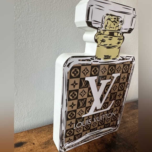 Luxury Home Decor Monogram Perfume Bottle Lux Decoration NWT - Picture 4 of 4